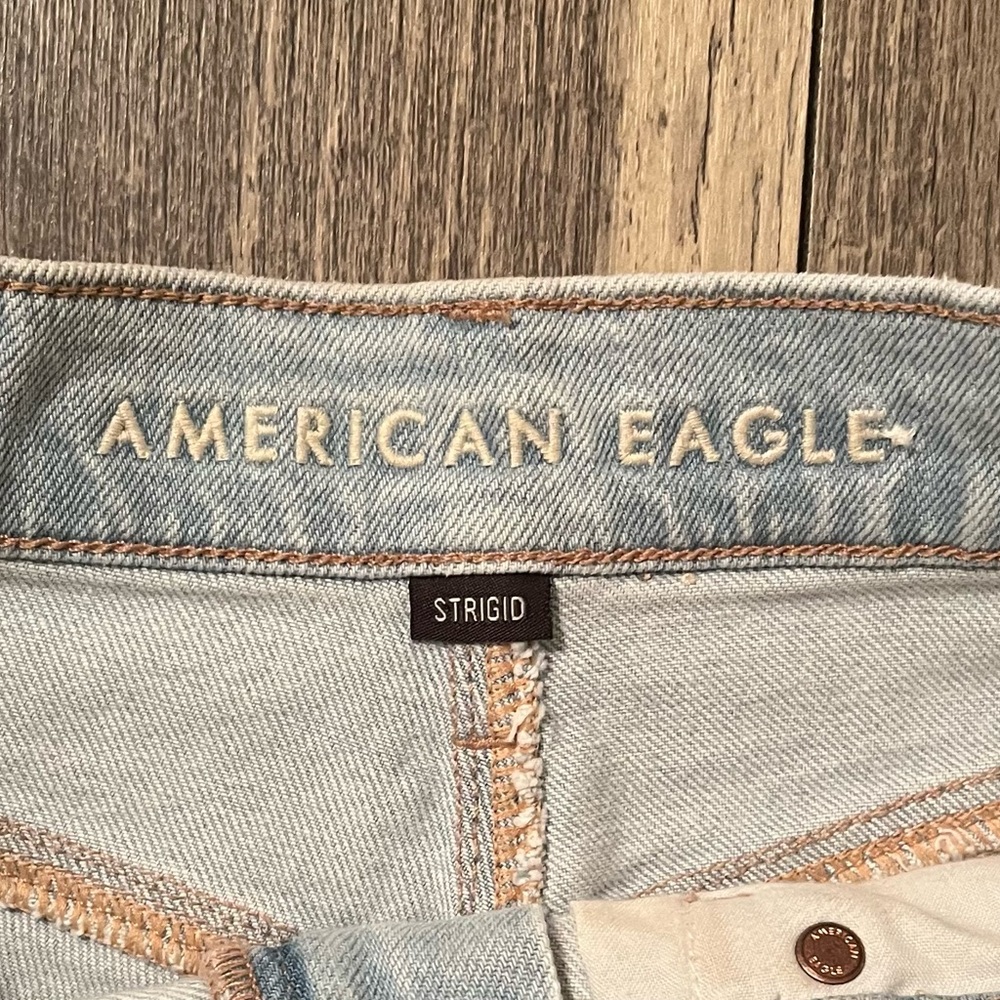 🩳💛American Eagle Like New Distressed 90s Boyfriend Blue Jean Shorts Size Jr 00 - Picture 3 of 6